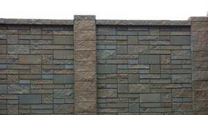 Patterned Fence with Non-Castellated Finish Patterned Fence with Non-Castellated Finish