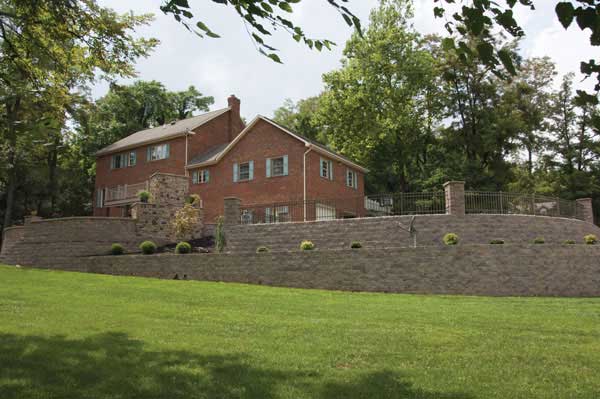 raised patio retaining walls raised patio retaining walls