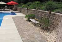 curved retaining wall