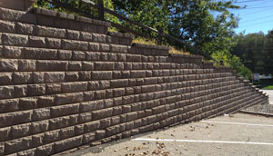 AB Fieldstone retaining walls using no fines concrete