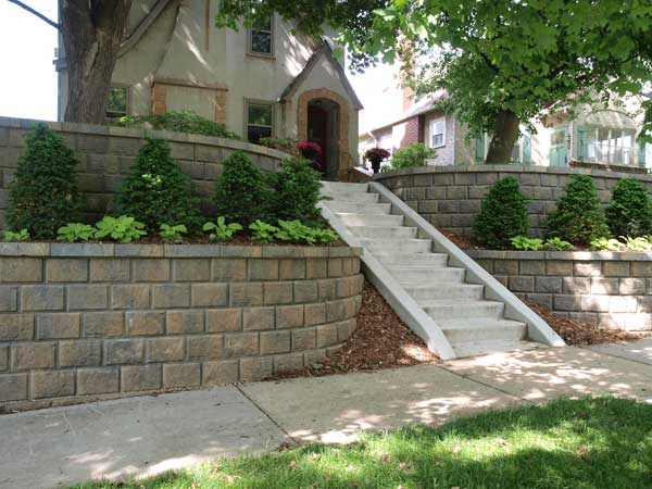 green retaining wall