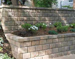 AB Fieldstone retaining wall with corners AB Fieldstone retaining wall with corners