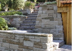 Stairs built into a retaining wall using AB Europa Collection